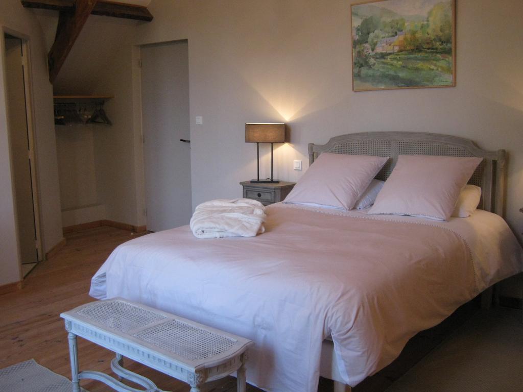 Chambres D'Hotes La Chance Au Roy 이뉴빌 객실 사진